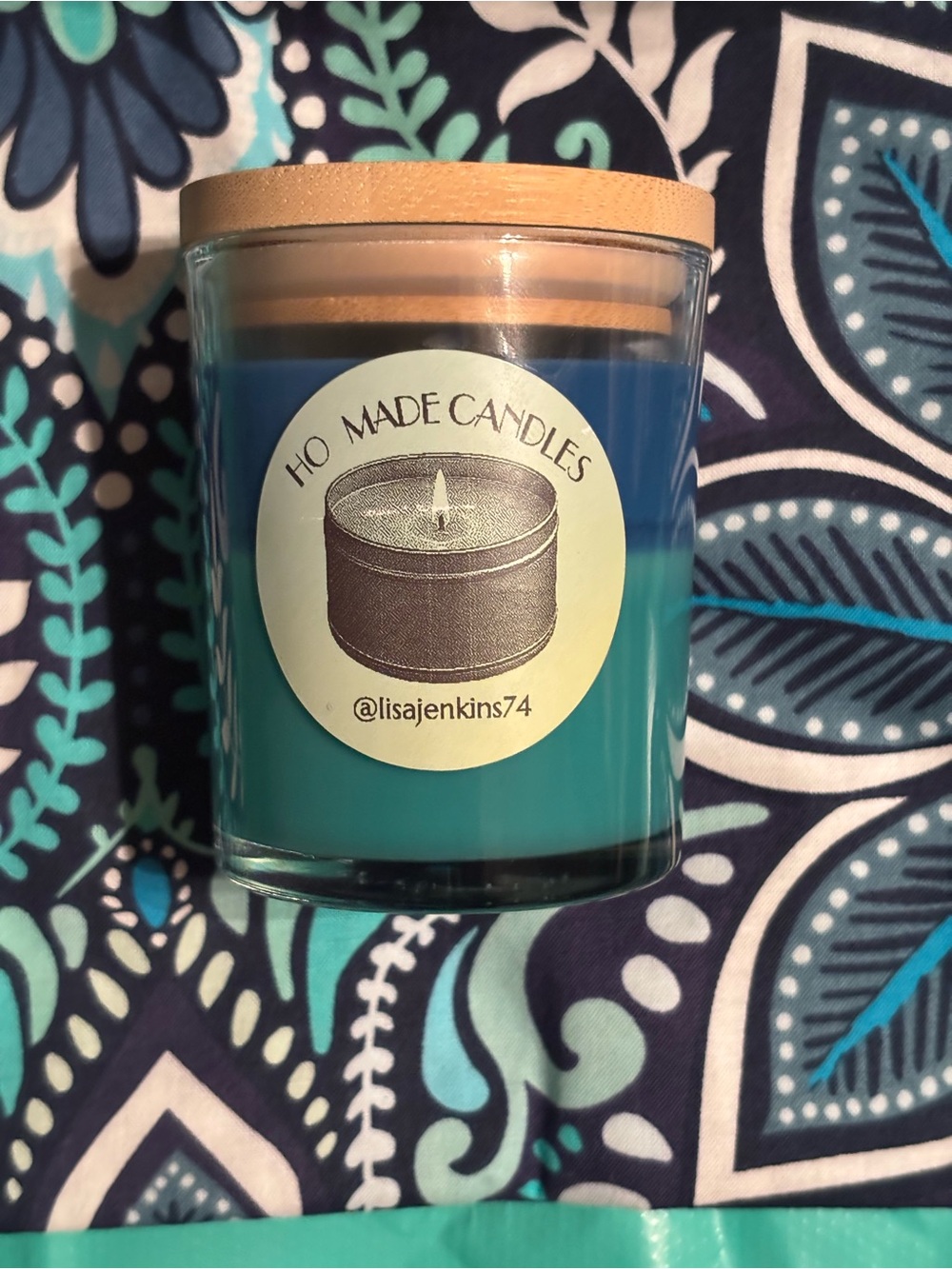 Deep Ocean Breeze Scented Candle with Wooden Lid